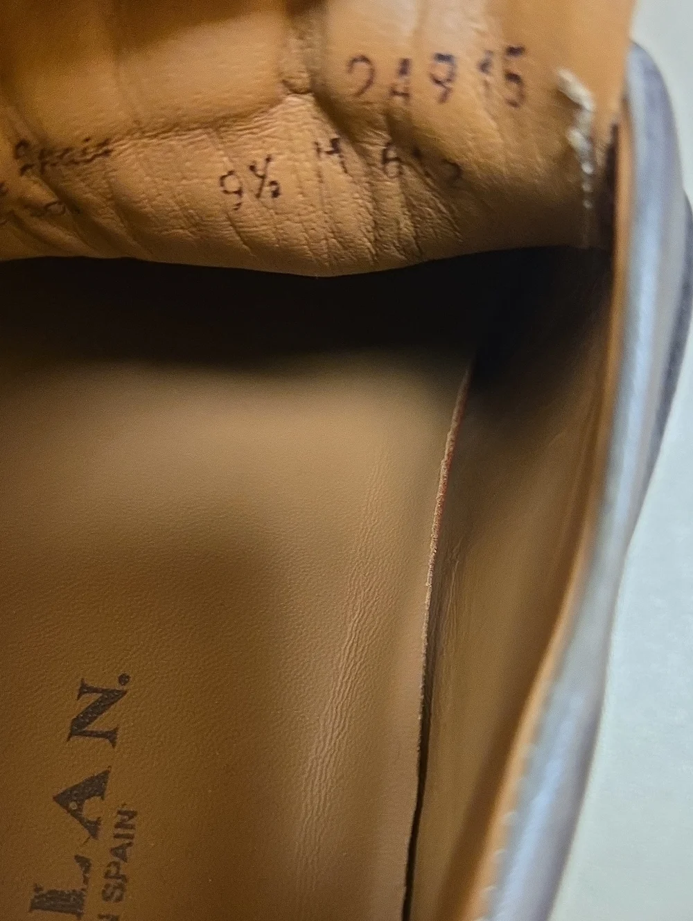 Mezlan Leather Two-Tone Slip On Lug Sole Sneakers Size 9.5 Made In Spain